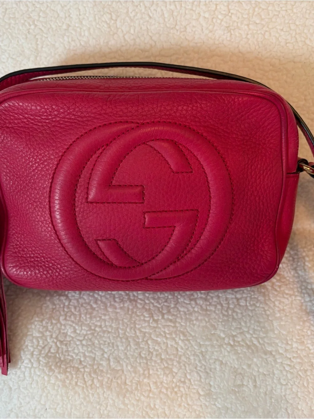 Gucci Soho Disco Bag in Fuchsia Leather with Tassel